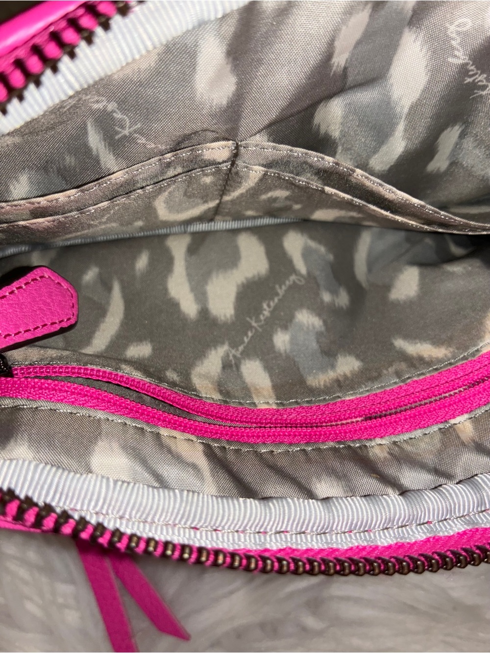 Aimee Kestenberg Brighton Women’s Zip Crossbody Bag Pink - Picture 11 of 16